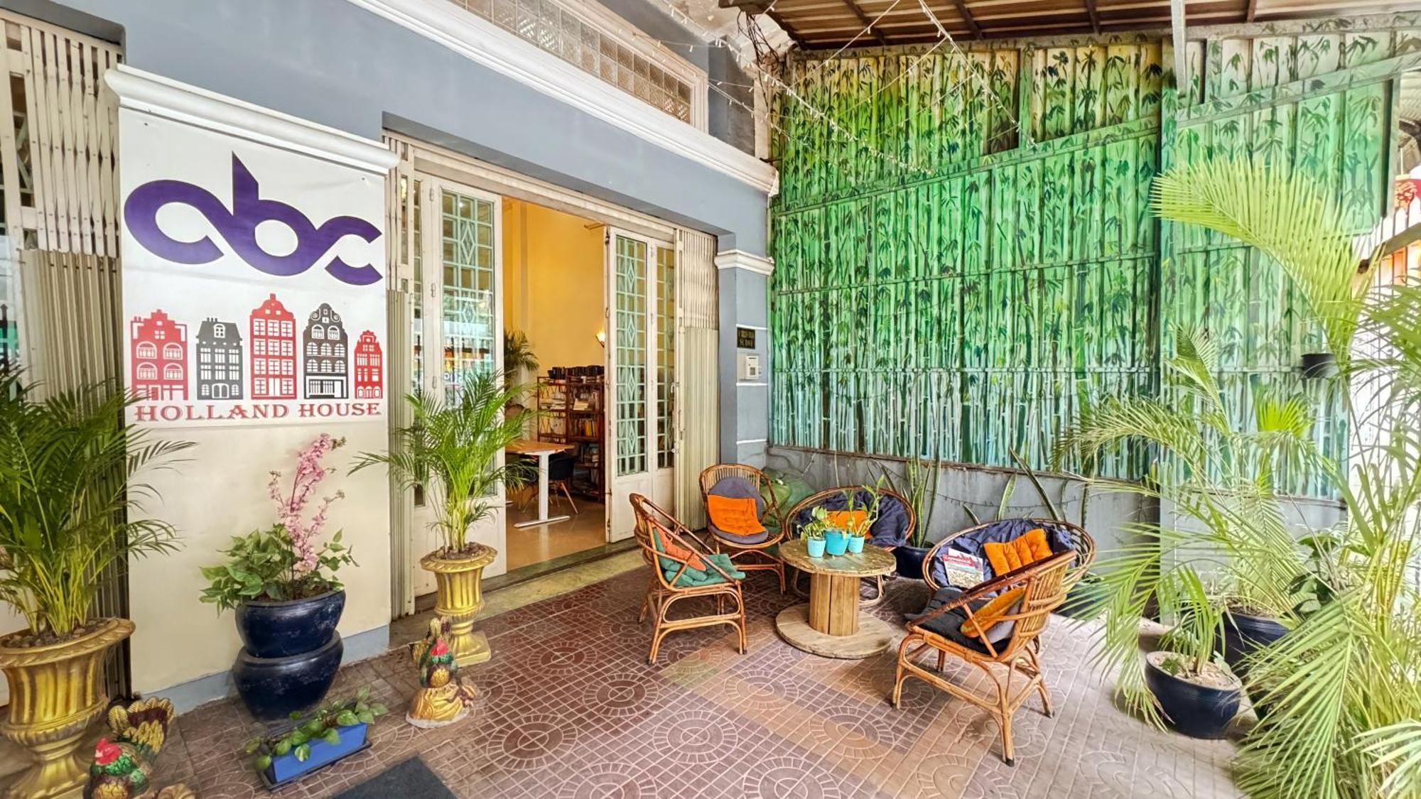 Dutch Hosted B&b, Abc Bed & Breakfast 3*